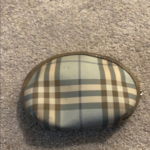 Burberry Accessories - Burberry Makeup bag
